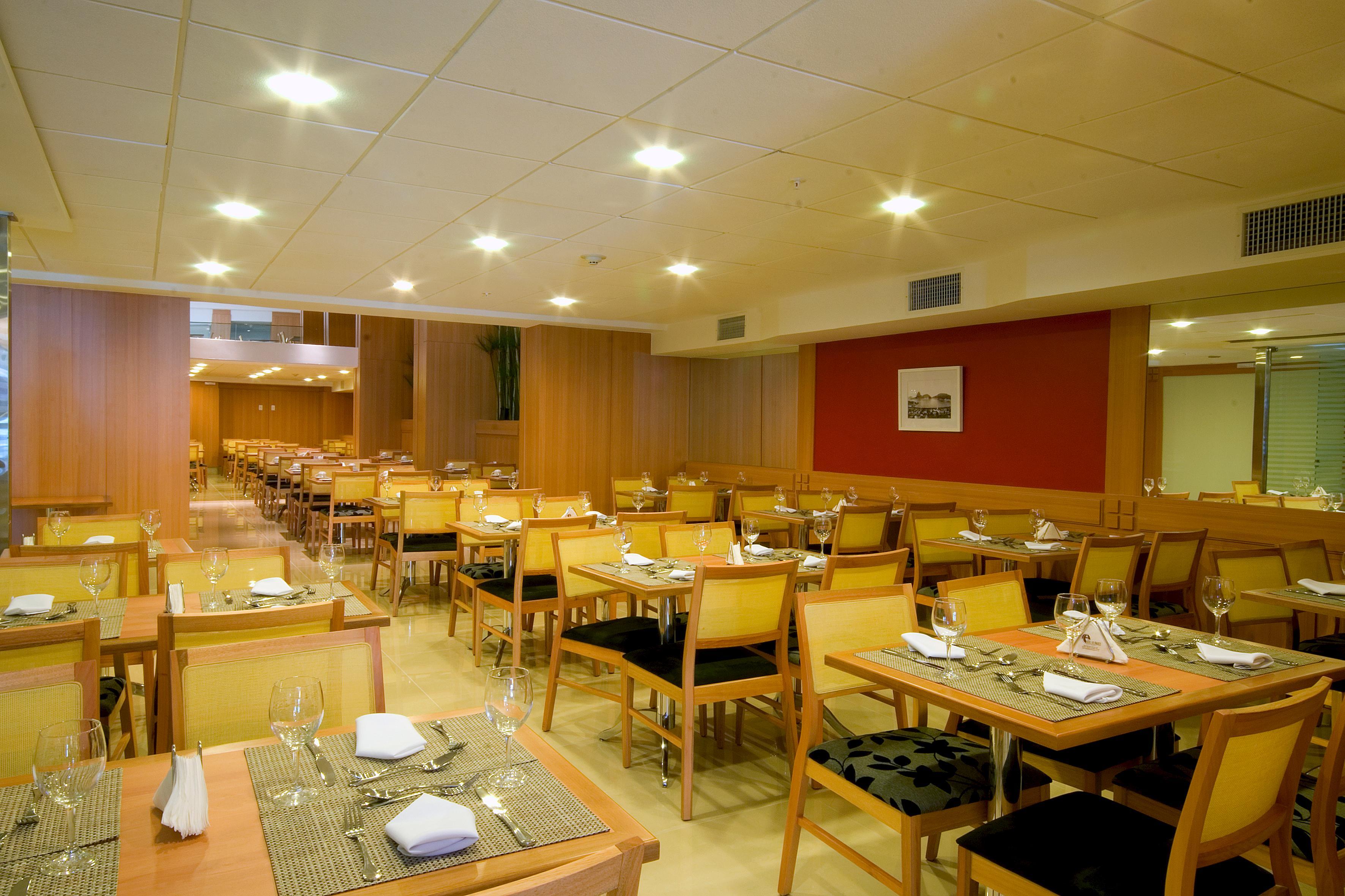 Hotel Atlantico Business Centro Rio de Janeiro Luaran gambar A restaurant in Belgrade