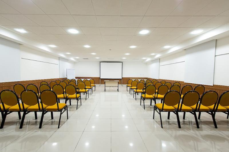 Hotel Atlantico Business Centro Rio de Janeiro Luaran gambar A meeting room