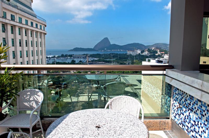 Hotel Atlantico Business Centro Rio de Janeiro Luaran gambar A balcony of a hotel in Rio de Janeiro, Brazil.