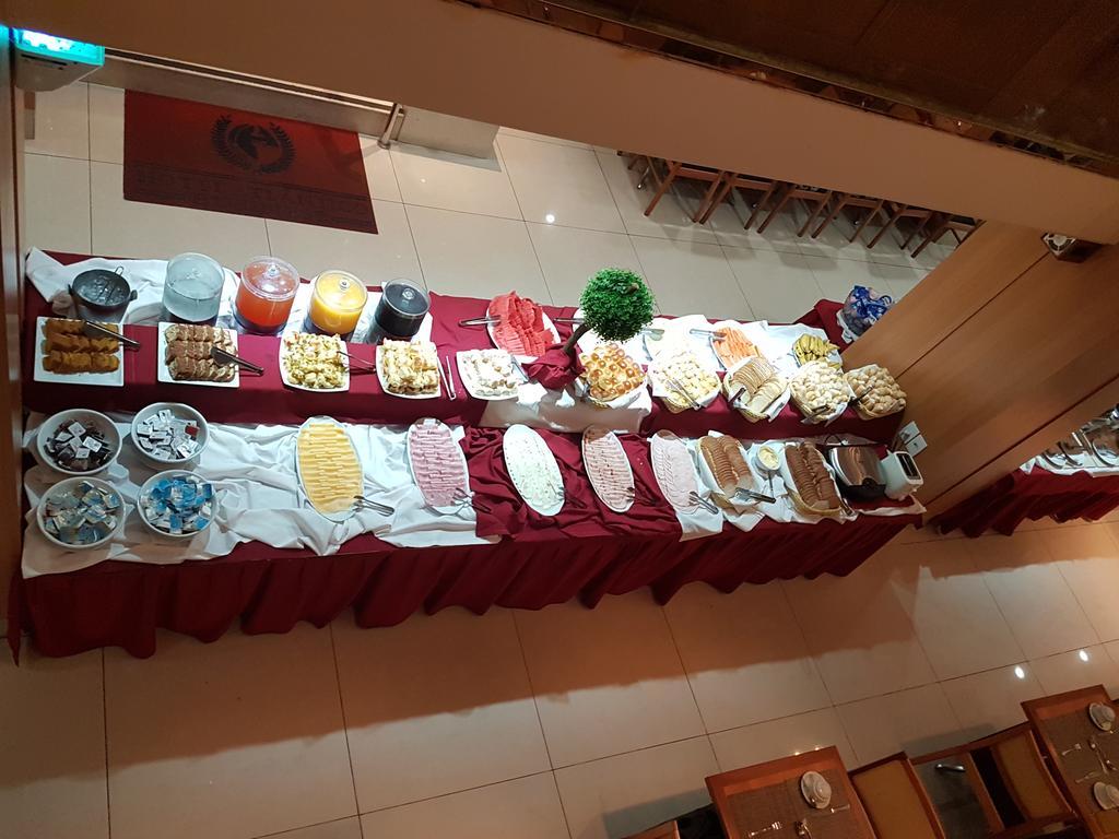 Hotel Atlantico Business Centro Rio de Janeiro Luaran gambar Breakfast buffet at the hotel