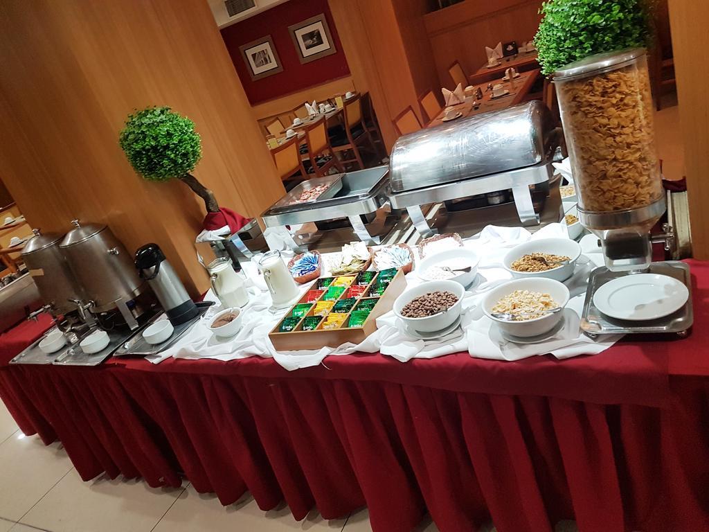 Hotel Atlantico Business Centro Rio de Janeiro Luaran gambar Breakfast buffet in a hotel
