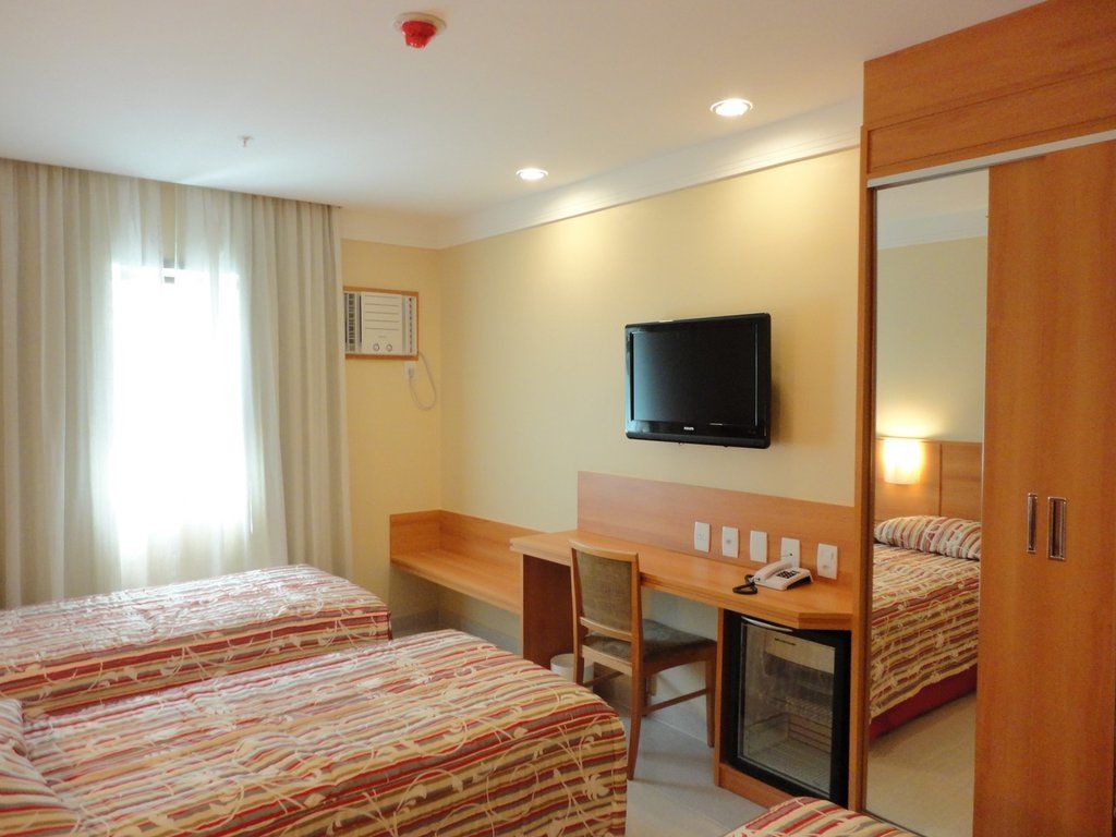 Hotel Atlantico Business Centro Rio de Janeiro Luaran gambar A room at a hotel in Fortaleza, Brazil.